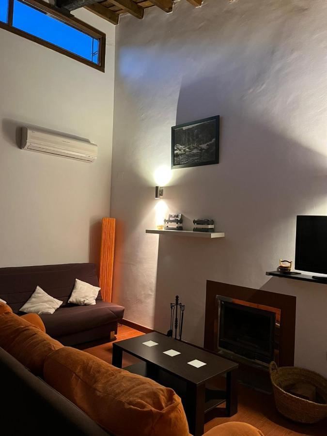 Apartamentos Rurales En Plena Sierra Ла-Калера Экстерьер фото